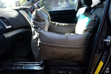 Load image into Gallery viewer, The Adventurer