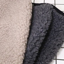 Load image into Gallery viewer, Reversible fleece vest