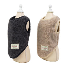 Load image into Gallery viewer, Reversible fleece vest